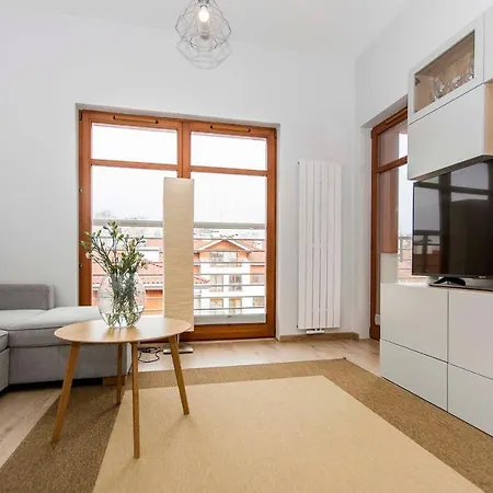 - Neptun Park By Oneapartments Apartman