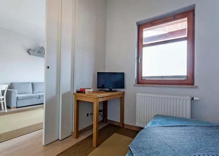 - Neptun Park By Oneapartments *