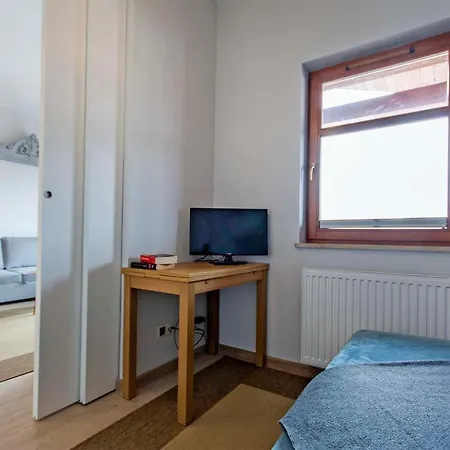 - Neptun Park By Oneapartments *